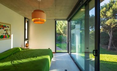 Casa en venta - 4 Dormitorios 4 Baños - Pinamar