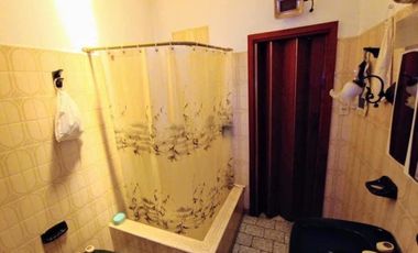 Casa en venta - 2 Dormitorios 1 Baño - La Plata