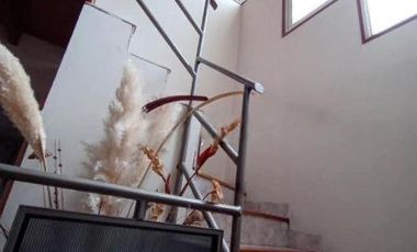 Casa en venta - 2 Dormitorios 1 Baño - La Plata