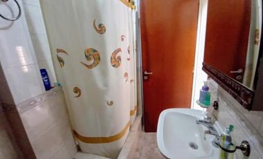 Casa en venta - 2 Dormitorios 1 Baño - La Plata