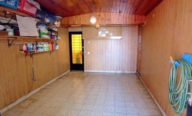 Casa en venta - 2 Dormitorios 1 Baño - La Plata