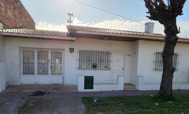 Chalet 3 ambientes con garage en Nápoles y Marcelo T de Alvear