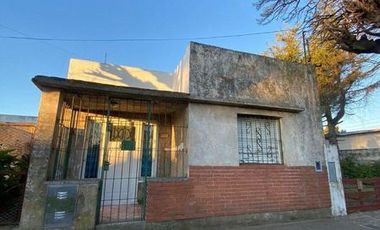 Casa de 3 ambientes sobre lote de 252m2