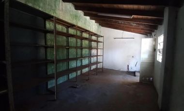 Casa en venta - 4 Dormitorios 1 Baño - Ministro Rivadavia