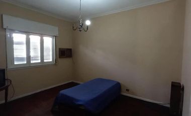 Casa en venta - 4 Dormitorios 1 Baño - Ministro Rivadavia