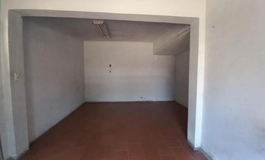 Casa en venta - 4 Dormitorios 1 Baño - Ministro Rivadavia