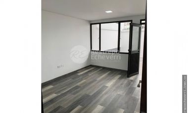 Casa Comercial en Arriendo, Cedritos, Bogotá