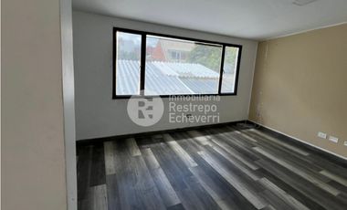 Casa Comercial en Arriendo, Cedritos, Bogotá