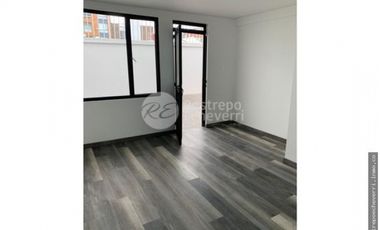 Casa Comercial en Arriendo, Cedritos, Bogotá