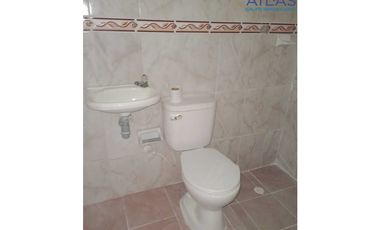 ARRIENDO DE CASA CON LOCAL DE DOS PISOS EN PUERTO MADERO GIRON COD:430