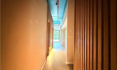 Oficina en Arriendo, Alto De Las Palmas, Envigado 240 m2