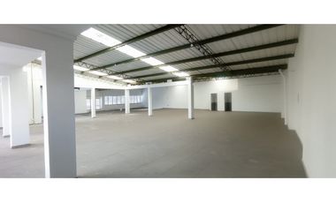 ESPECTACULAR LOCAL COMERCIAL 2