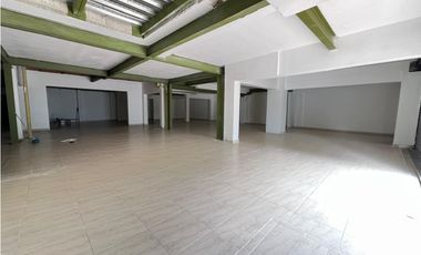 ESPECTACULAR LOCAL COMERCIAL 2