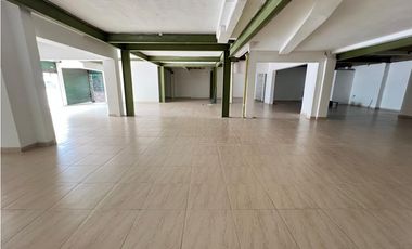 ESPECTACULAR LOCAL COMERCIAL 2