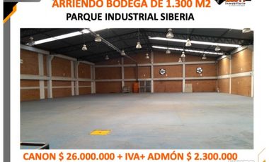ARRIENDO BODEGA DE 1.300 M2 PARQUE INDUSTRIAL SIBERIA