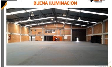 ARRIENDO BODEGA DE 1.300 M2 PARQUE INDUSTRIAL SIBERIA