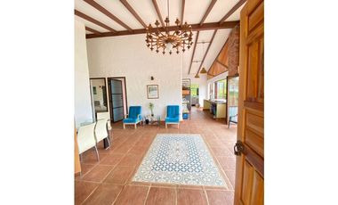 Hermosa Casa Campestre Estilo Colonial