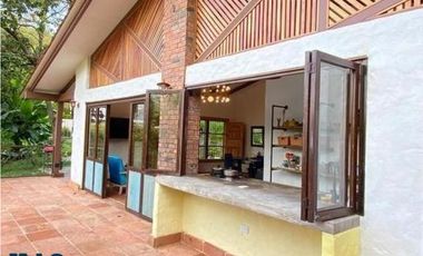 Hermosa Casa Campestre Estilo Colonial