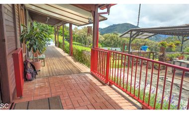 La Ceja 10.000m2, independiente, 2 Casas, via San Nicolas, 30m Aerop
