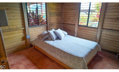 La Ceja 10.000m2, independiente, 2 Casas, via San Nicolas, 30m Aerop