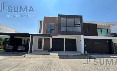 Casa en Venta en Fracc. Las Palmas, Medellín de Bravo.