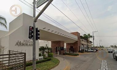 Casa en Venta a 9 min de Plaza San Telmo.