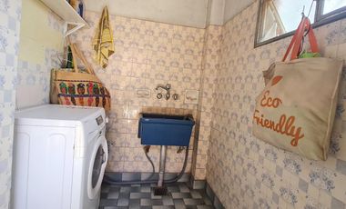 ¡Oportunidad Imperdible! Casa a reciclar sobre lote de 8,66 x 34,64 m2 - En Venta