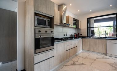 Casa en venta - 6 Dormitorios 5 Baños - Pinamar