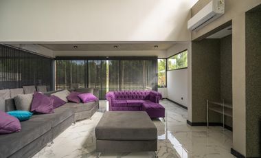 Casa en venta - 6 Dormitorios 5 Baños - Pinamar