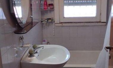 Chalet 4 ambientes en planta alta en barrio El Martillo