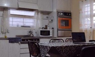 Chalet 4 ambientes en planta alta en barrio El Martillo