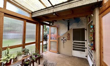 Casa de corte antiguo en excelente estado - Venta Directa - Apto Crédito!!