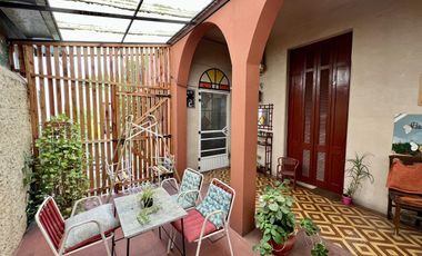 Casa de corte antiguo en excelente estado - Venta Directa - Apto Crédito!!