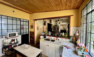 Casa de corte antiguo en excelente estado - Venta Directa - Apto Crédito!!