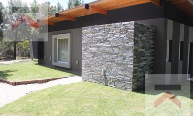 Espectacular casa en Bo Residencial I - Costa Esmeralda