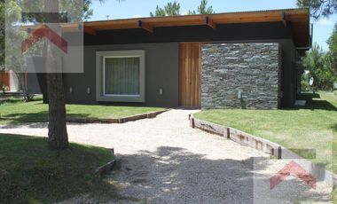 Espectacular casa en Bo Residencial I - Costa Esmeralda