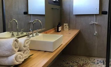 Casa en venta - 3 Dormitorios 2 Baños - Mendoza