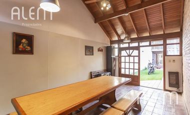 Casa tipo dúplex en venta en Banfield Oeste