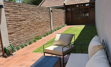Casa tipo dúplex en venta en Banfield Oeste