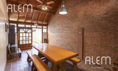 Casa tipo dúplex en venta en Banfield Oeste