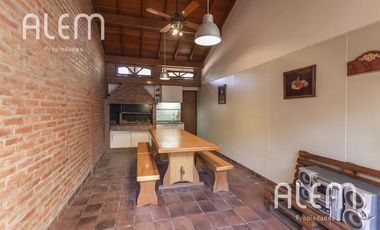 Casa tipo dúplex en venta en Banfield Oeste