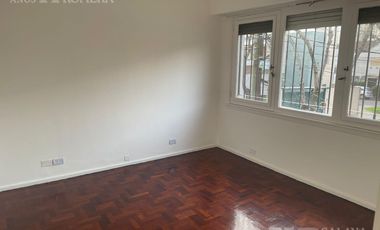 Casa en Venta - La Lucila 4 Ambientes