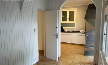 Casa en Venta - La Lucila 4 Ambientes