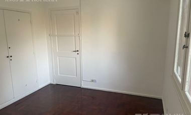 Casa en Venta - La Lucila 4 Ambientes