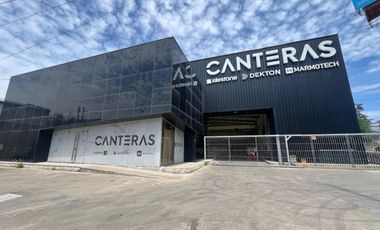 Depósito con showroom sobre Panamericana km 27 El Talar