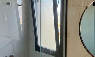 VENTA CASA 5 AMBIENTES SAN SEBASTIAN AREA 7 EN 2 PLANTAS A LA LAGUNA