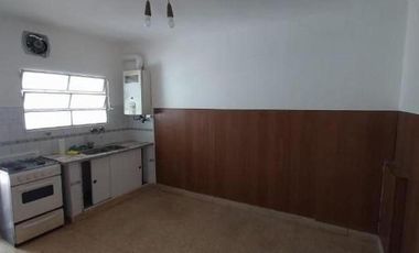 PH en venta - 2 Dormitorios 1 Baño - La Plata