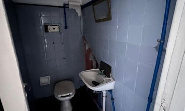 Chalet 3 ambientes con cochera en Chile y Moreno