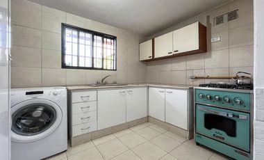 VENTA/PERMUTA- Casa - 2 dormitorios con patio y piscina - Granadero Baigorria