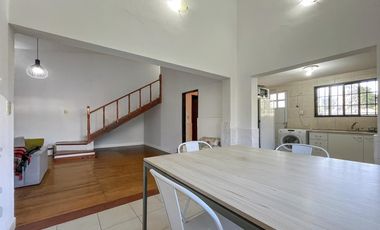 VENTA/PERMUTA- Casa - 2 dormitorios con patio y piscina - Granadero Baigorria